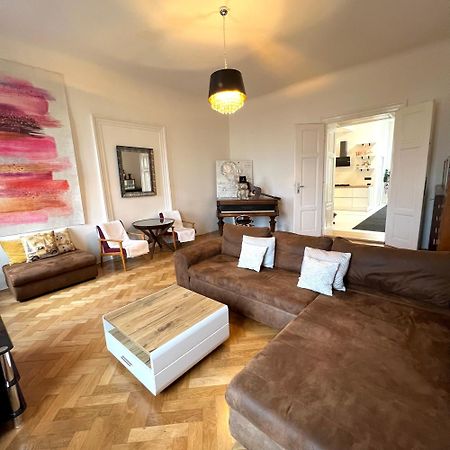 Wenceslas Square Apartment 150 M2 プラハ エクステリア 写真