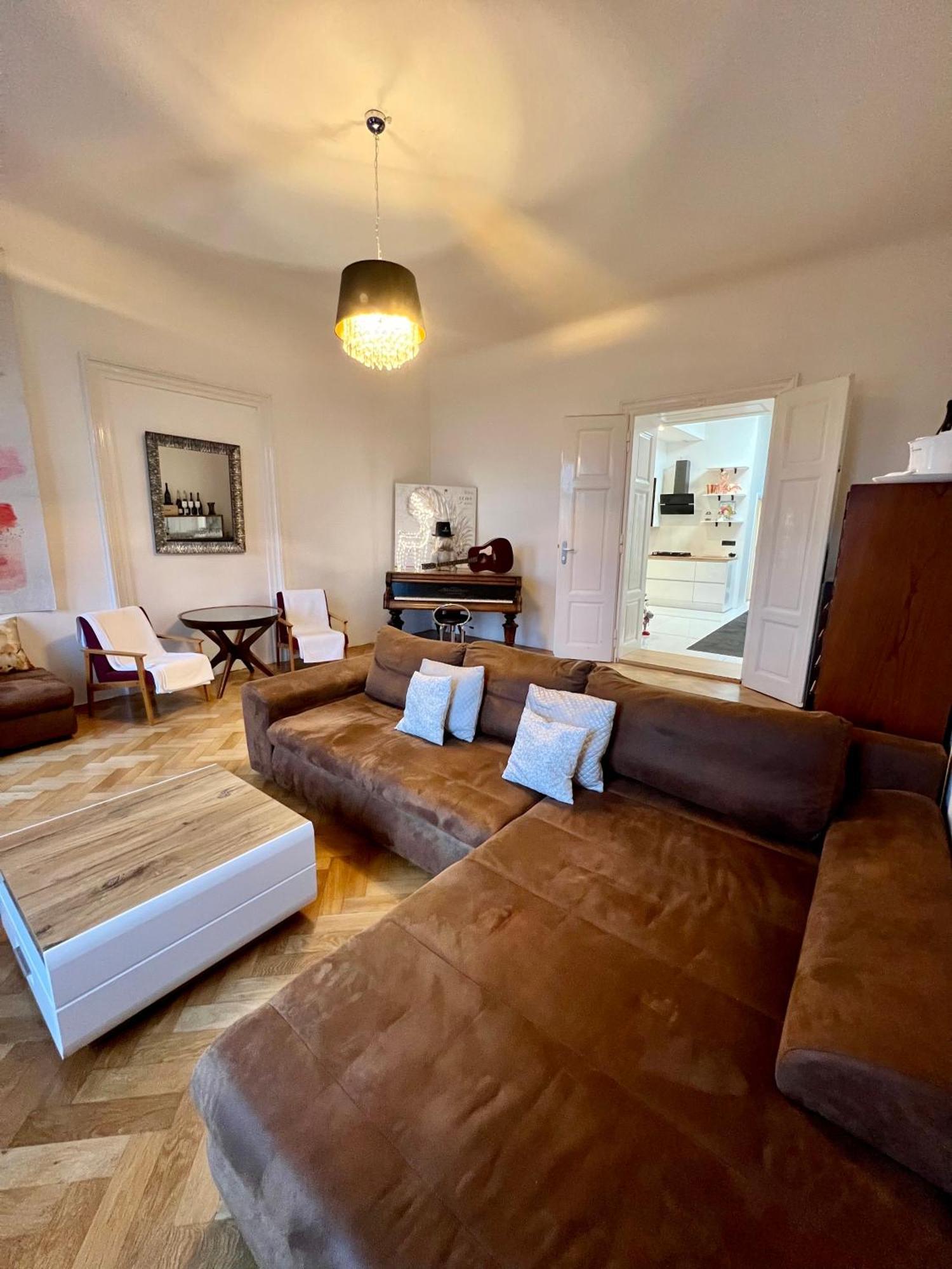 Wenceslas Square Apartment 150 M2 プラハ エクステリア 写真